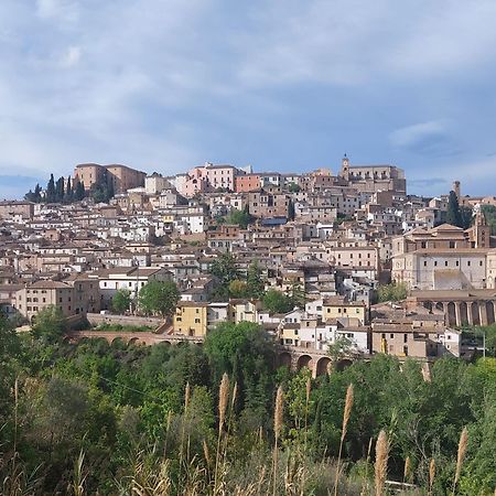 Le Stagioni Guest House Loreto Aprutino Bagian luar foto
