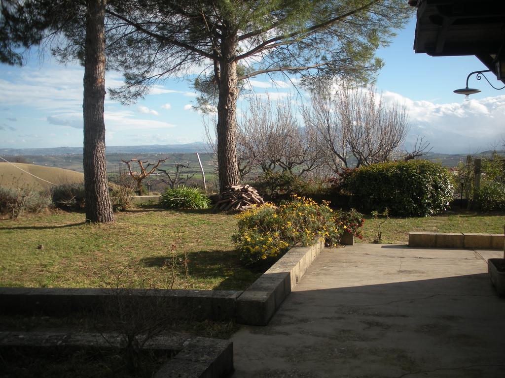 Le Stagioni Guest House Loreto Aprutino Bagian luar foto